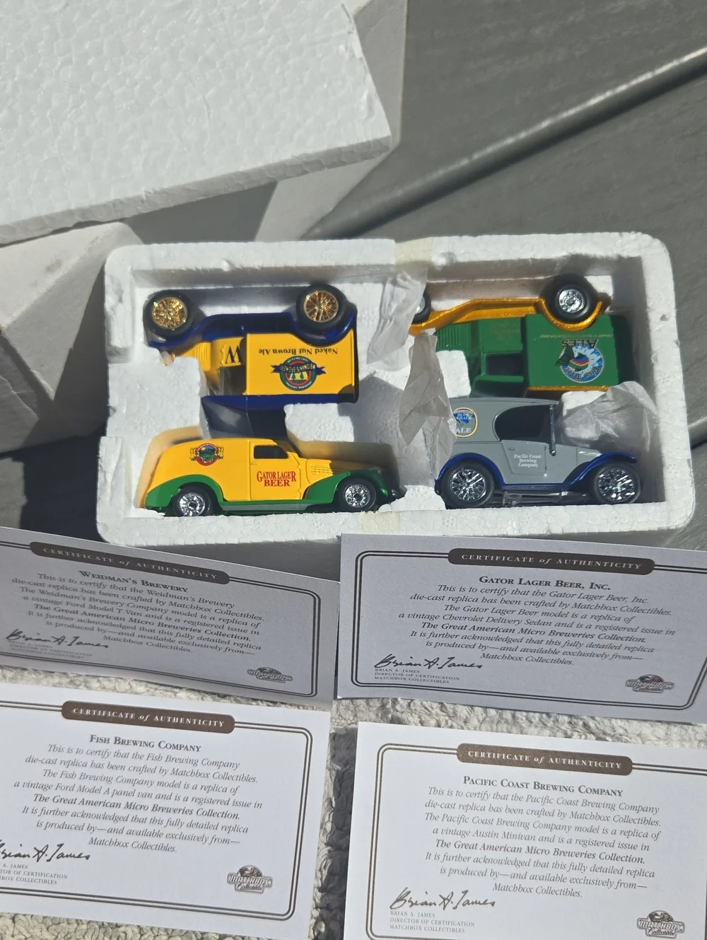 1996 Matchbox Micro Breweries Diecast Set 4 NIB Complete Vintage (BIN 010)